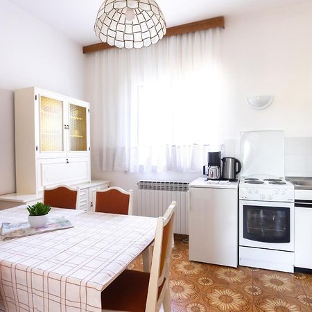 Apartments Lonzor I Selce Zewnętrze zdjęcie