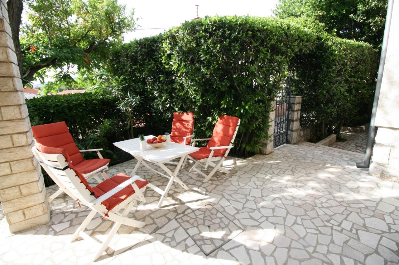 Apartments Lonzor I Selce Zewnętrze zdjęcie