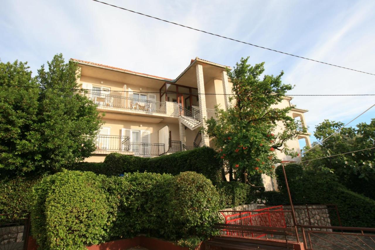 Apartments Lonzor I Selce Zewnętrze zdjęcie