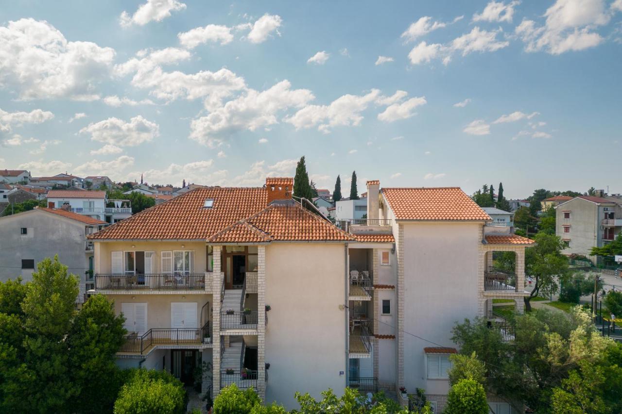 Apartments Lonzor I Selce Zewnętrze zdjęcie