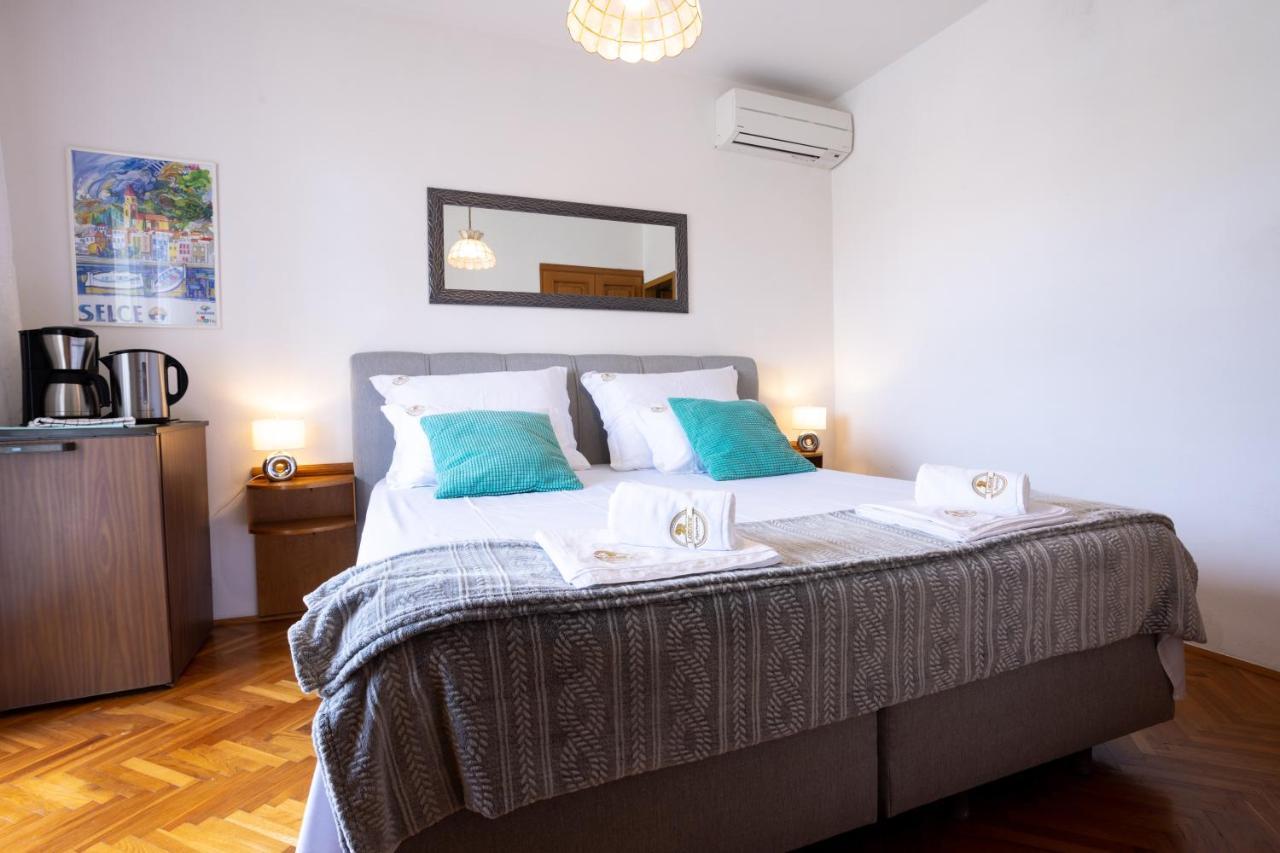 Apartments Lonzor I Selce Zewnętrze zdjęcie