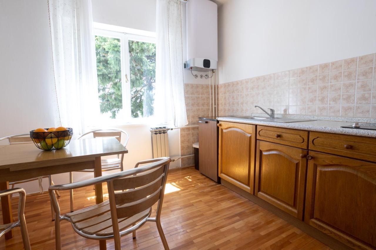 Apartments Lonzor I Selce Zewnętrze zdjęcie